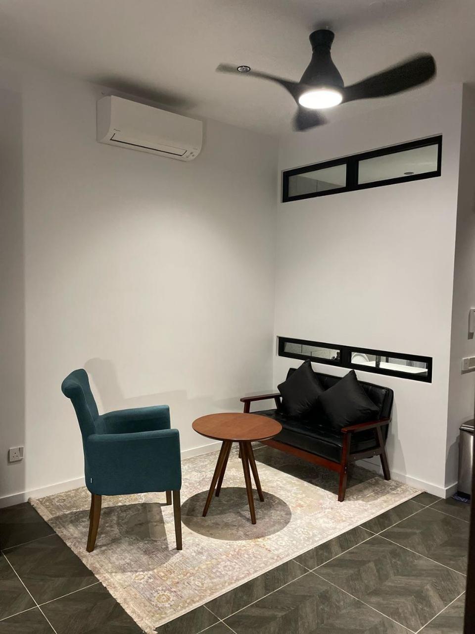 Scarletz Suites Twin Tower Klcc Kuala Lumpur By Okidoki Bagian luar foto